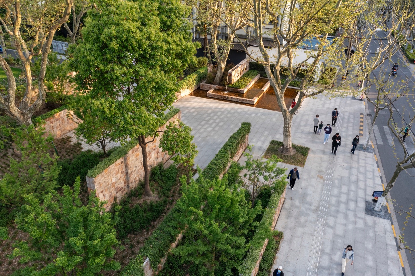 和平公园六号门暨天宝路入口更新改造，上海 / 致正建筑工作室-8