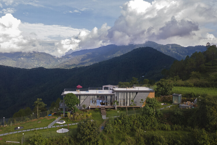 喜马拉雅山脚下的玻璃温室丨IDIEQ-5