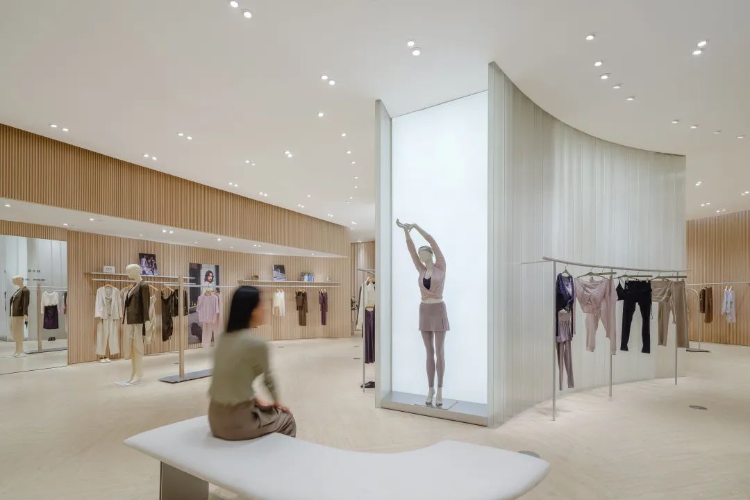 北京NEIWAI内外中环全新概念旗舰店丨中国北京-21