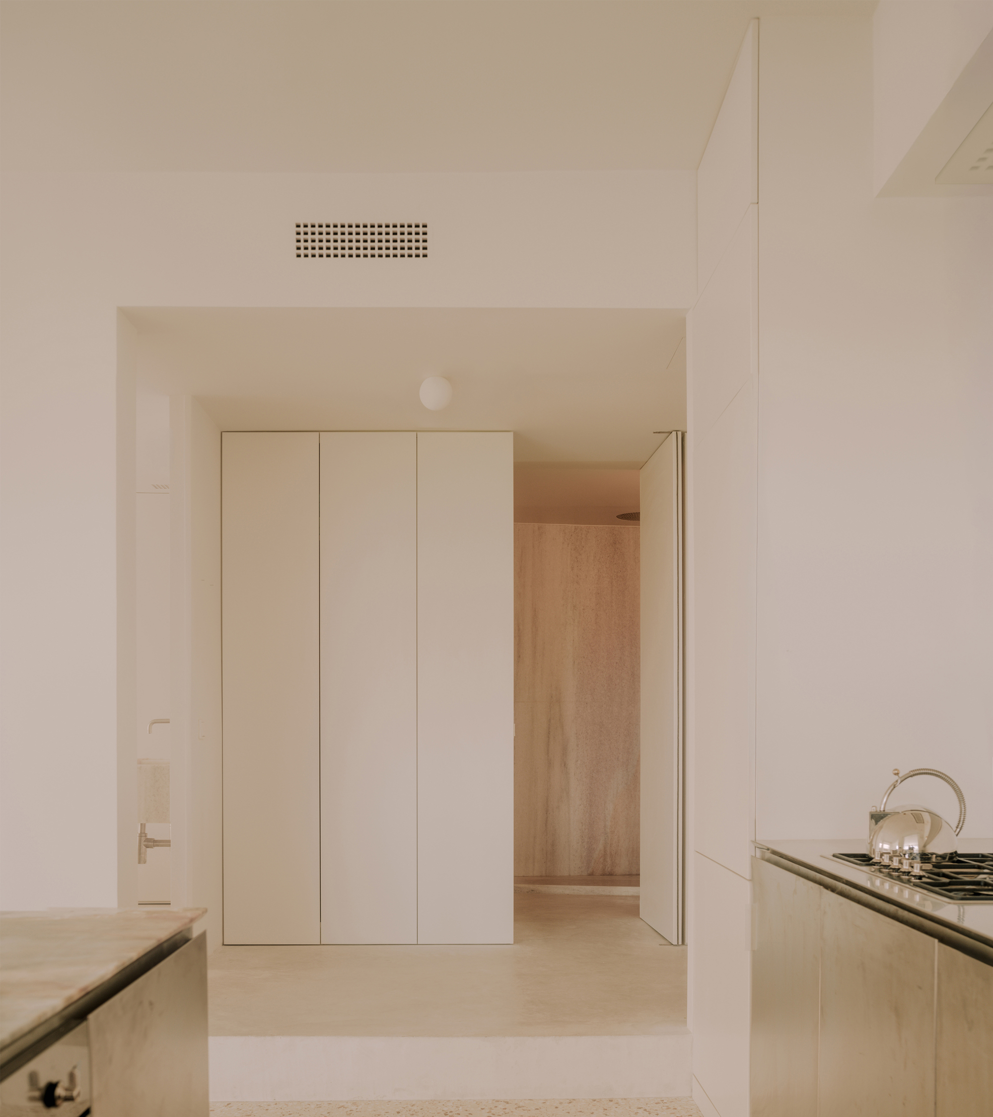 Astral Weeks Flat and Exhibition Space / Oblique-10