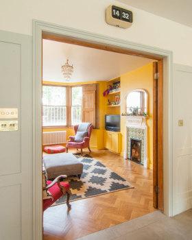 L形梁屋（由于LBeam不太明确是否为特定术语，这里按常规理解L形梁翻译，若有更准确背景信息，翻译可能会不同） 丨英国伦敦丨Bradley Van Der Straeten Architects