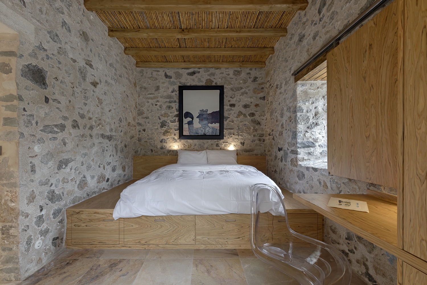 希腊 Kardamili 海滨历史建筑的现代重生丨Etsi Architects-27