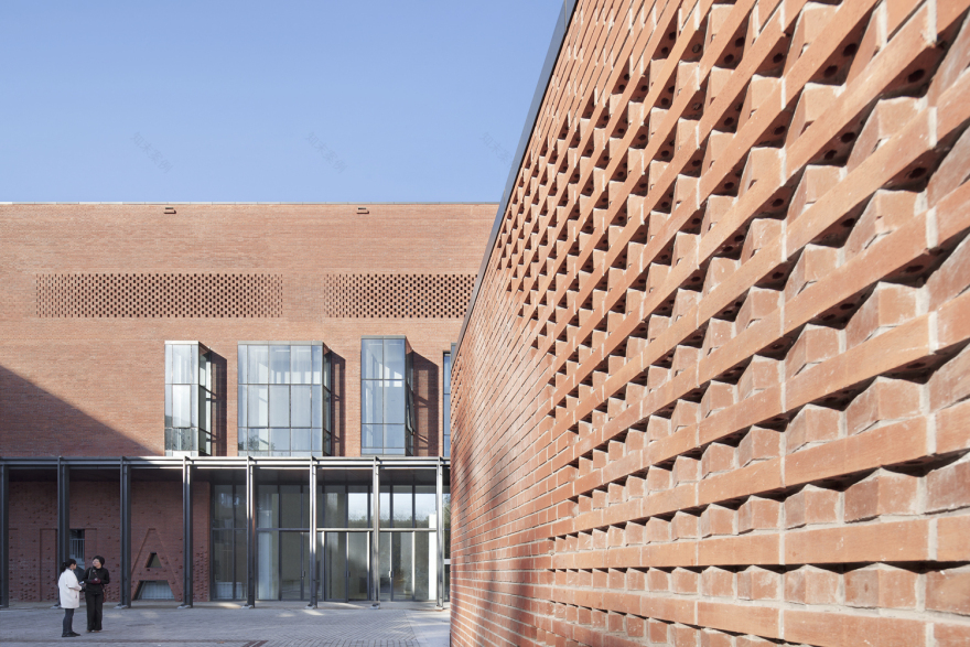 清华中央食堂 | 校园公共空间的新生-8