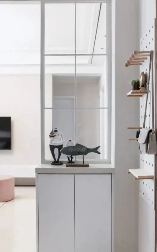 化解入户门对卫生间尴尬的设计-9