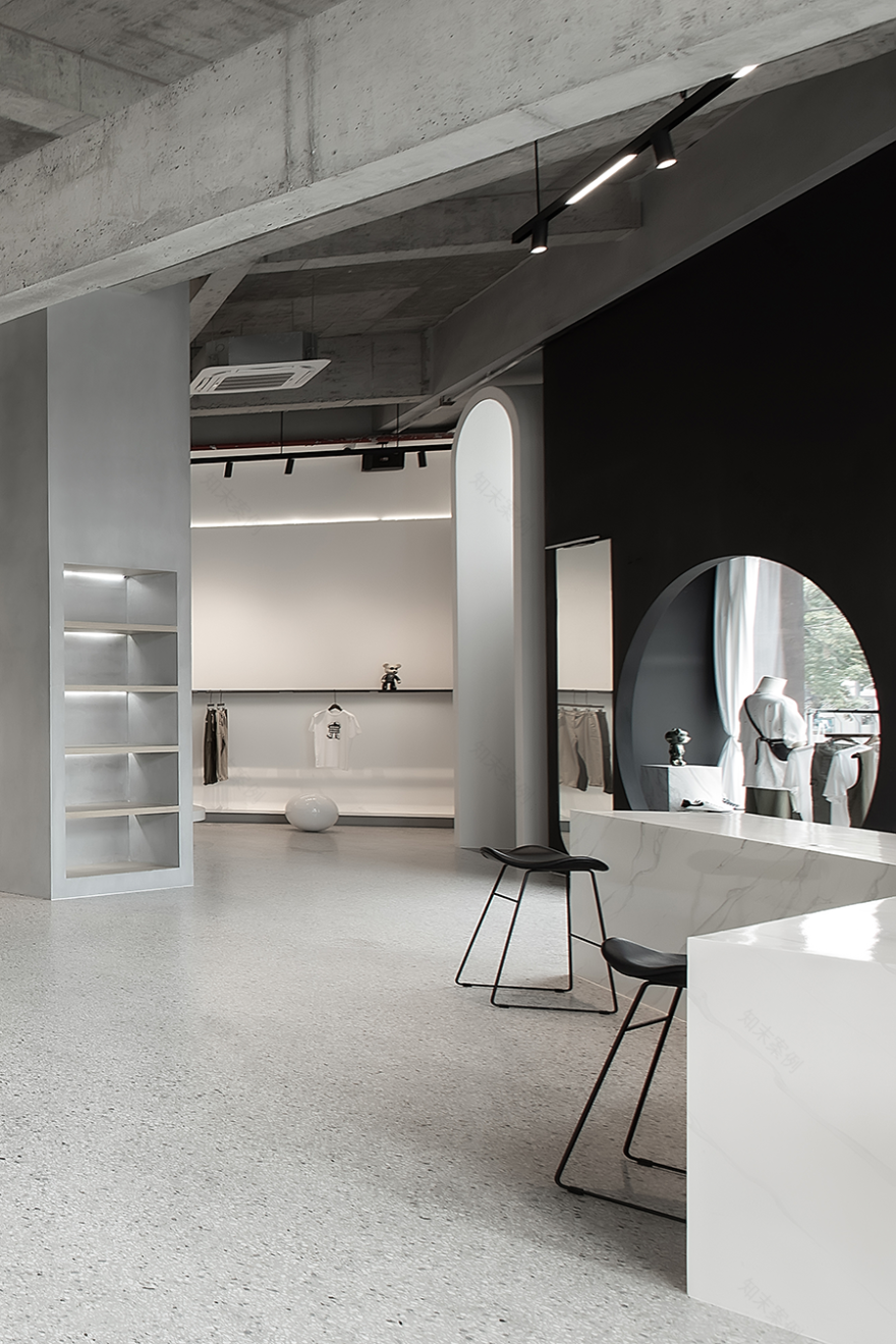 NOVO 服装店丨目后空间设计-45