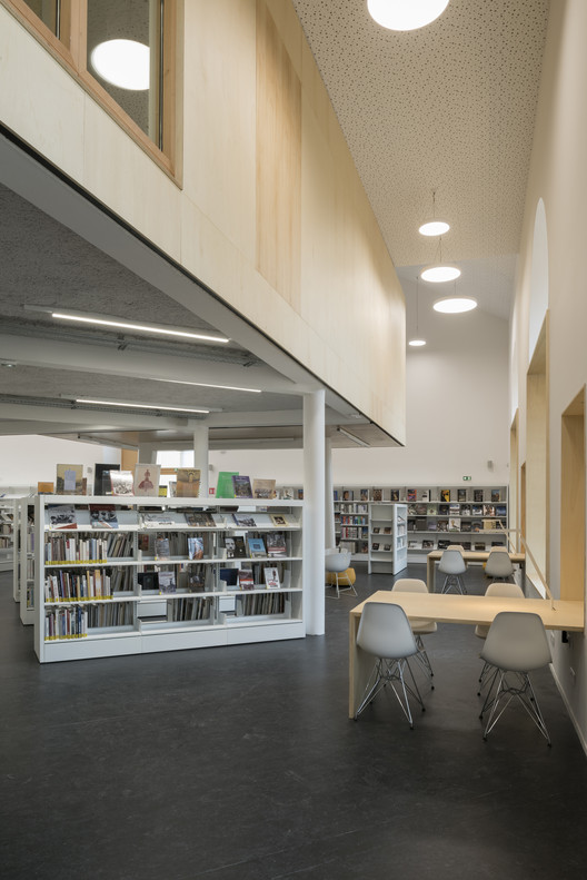 Lunéville 多媒体图书馆-17