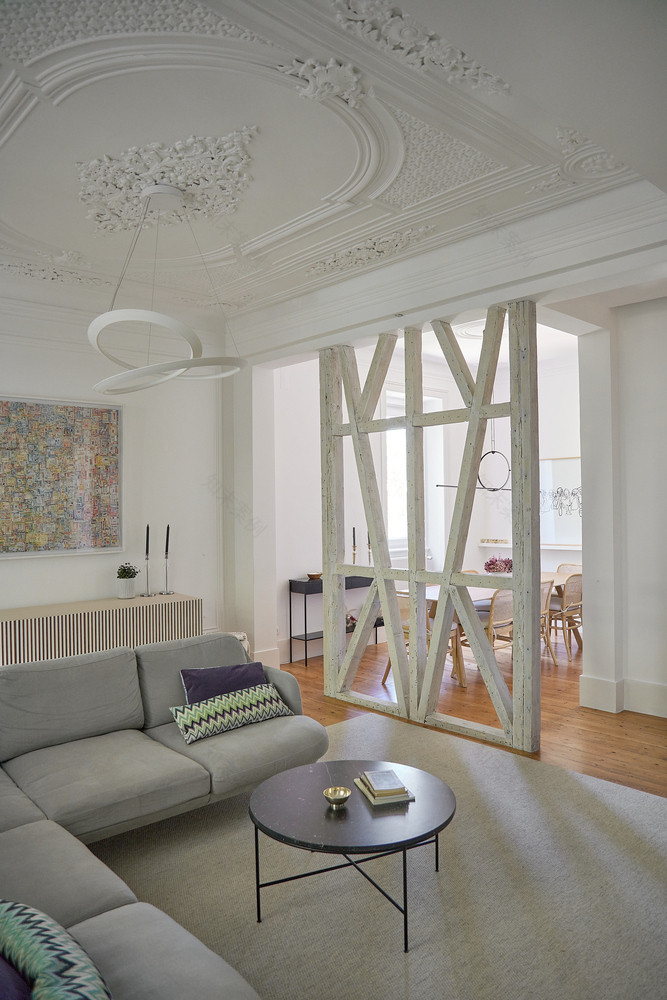 葡萄牙里斯本现代简约家庭公寓设计丨CFarquitetos-33