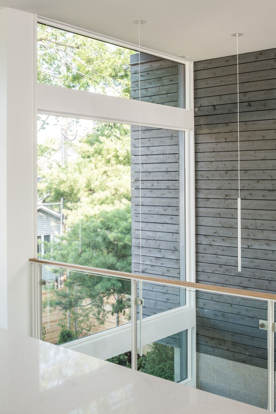 极简风格的大宅设计 | 流畅空间与自然元素的完美融合-33