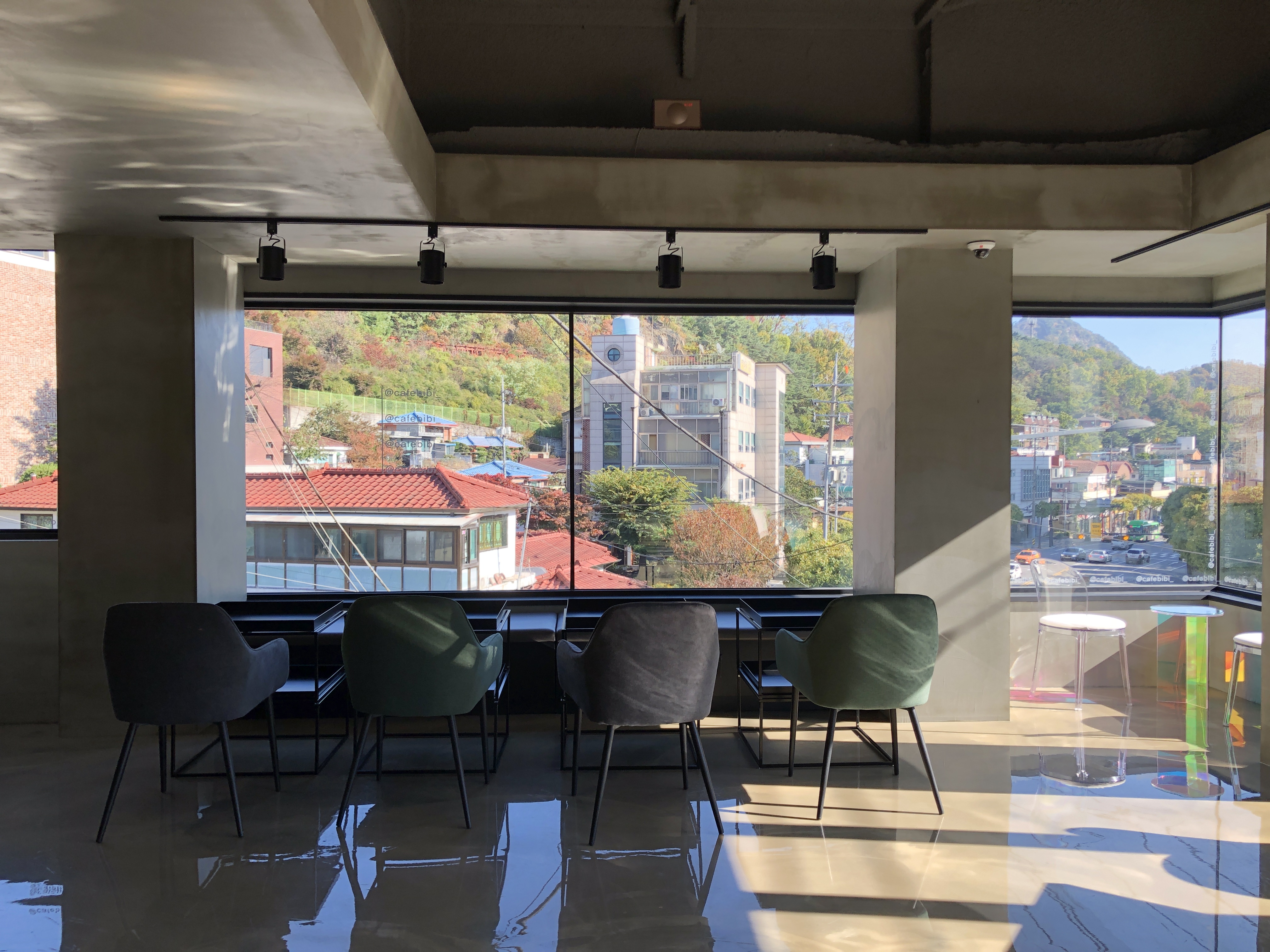 "韩国 90 平卡佩特里尔公寓，极简设计之美"-6