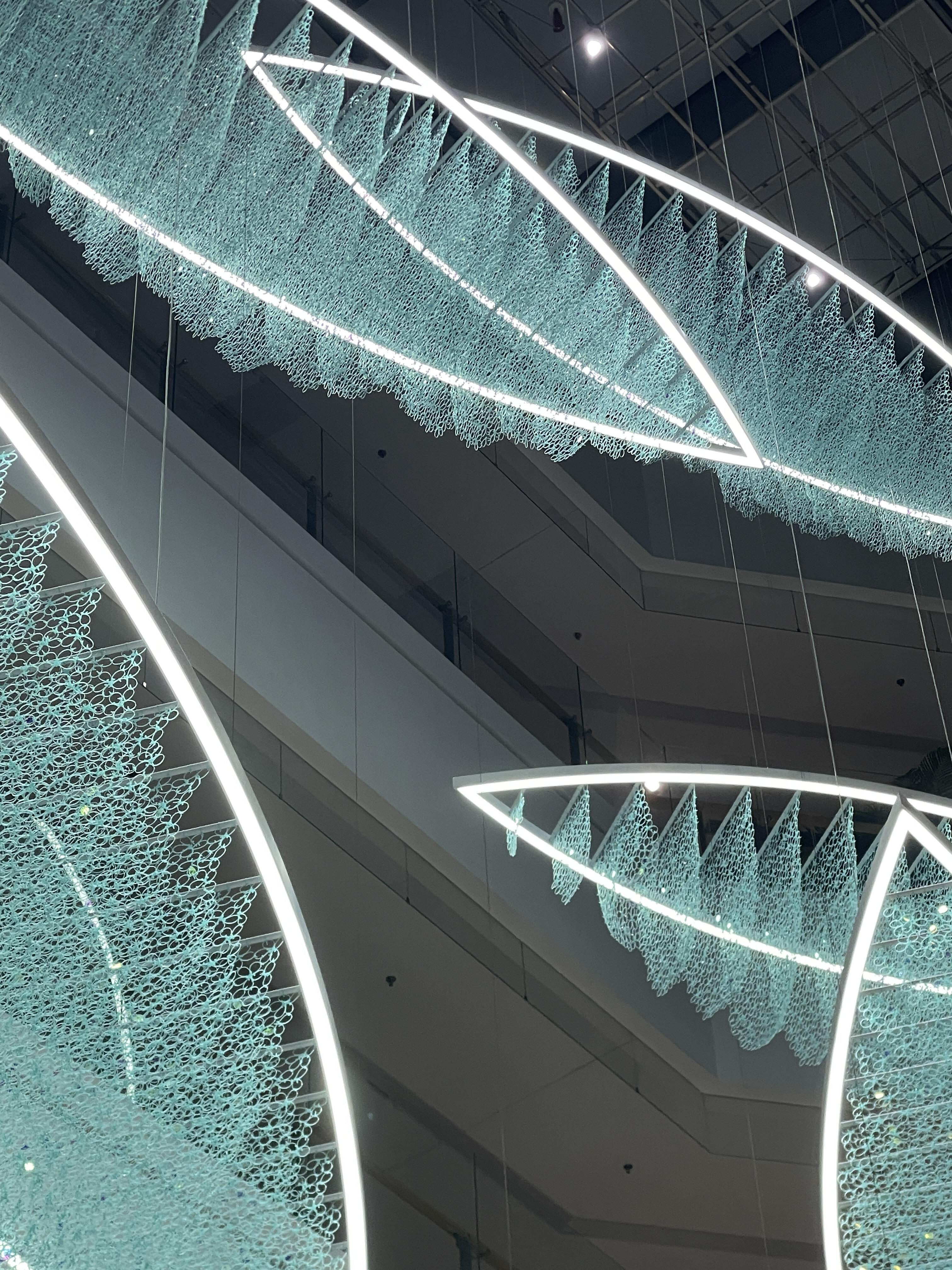 我用30萬根扎帶制作了一个艺术装置，撒出一片汪洋-9