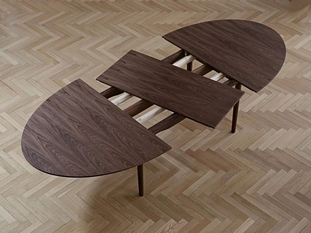 Finn Juhl 设计的奢华银桌-25