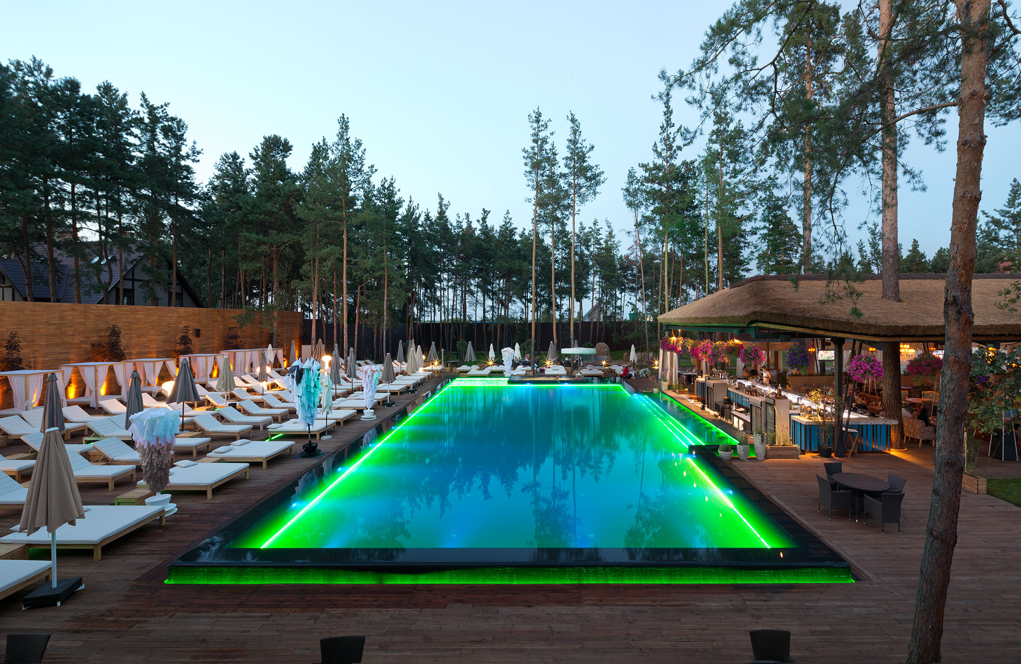 Queen Country Club YOD Design Lab-0