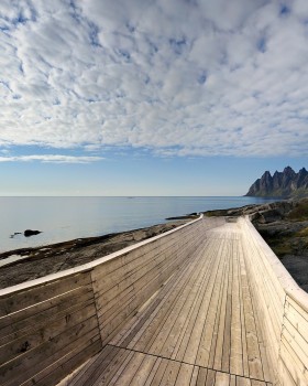 Tungenesetviewpoint-NationalTouristRoutesinNorway