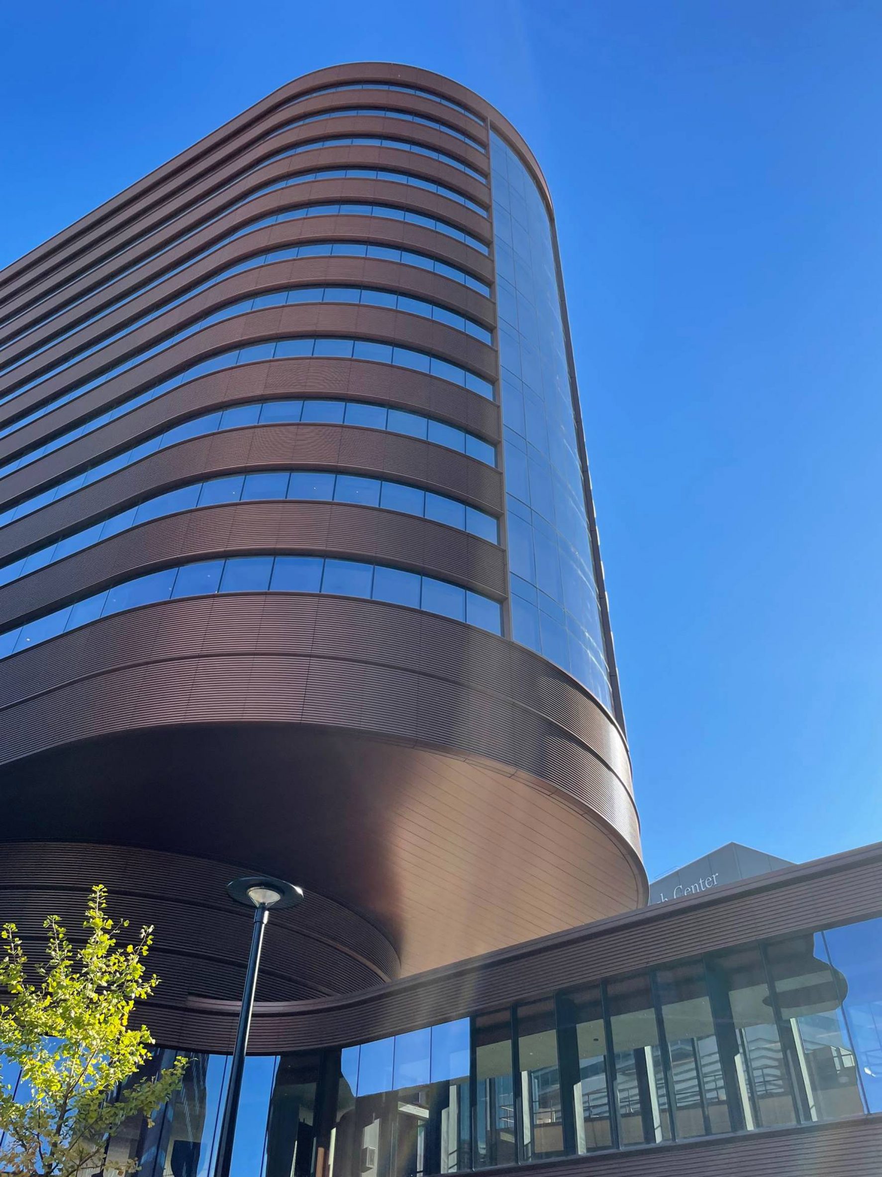 "费城大学医院 | 未来医疗建筑的新标杆"-15