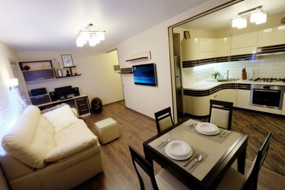 42平米两居室赫鲁晓夫楼大修及暖色调设计-11