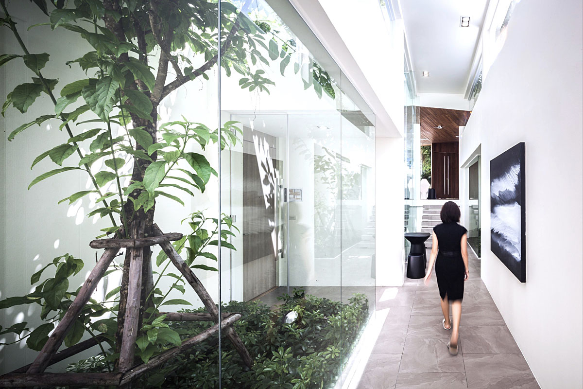 CHEEWIT PATTAYA SALES GALLERY-3