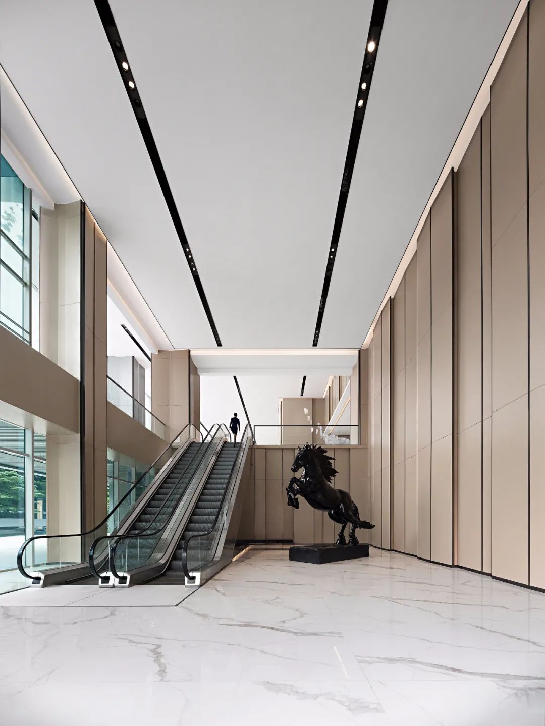 深圳市碧桂园凤凰智谷A栋大堂丨中国深圳丨SEPD圣易文设计事务所-11