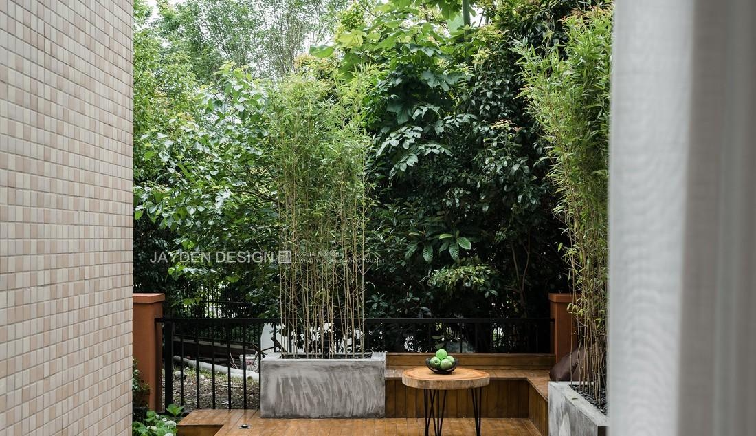 小空间大利用,90 后小夫妻的完美公寓改造-48