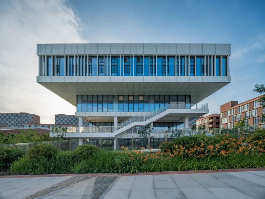 康复大学项目学部,体育馆,国际学术交流中心等部分丨中国青岛丨青岛腾远设计事务所有限公司-9