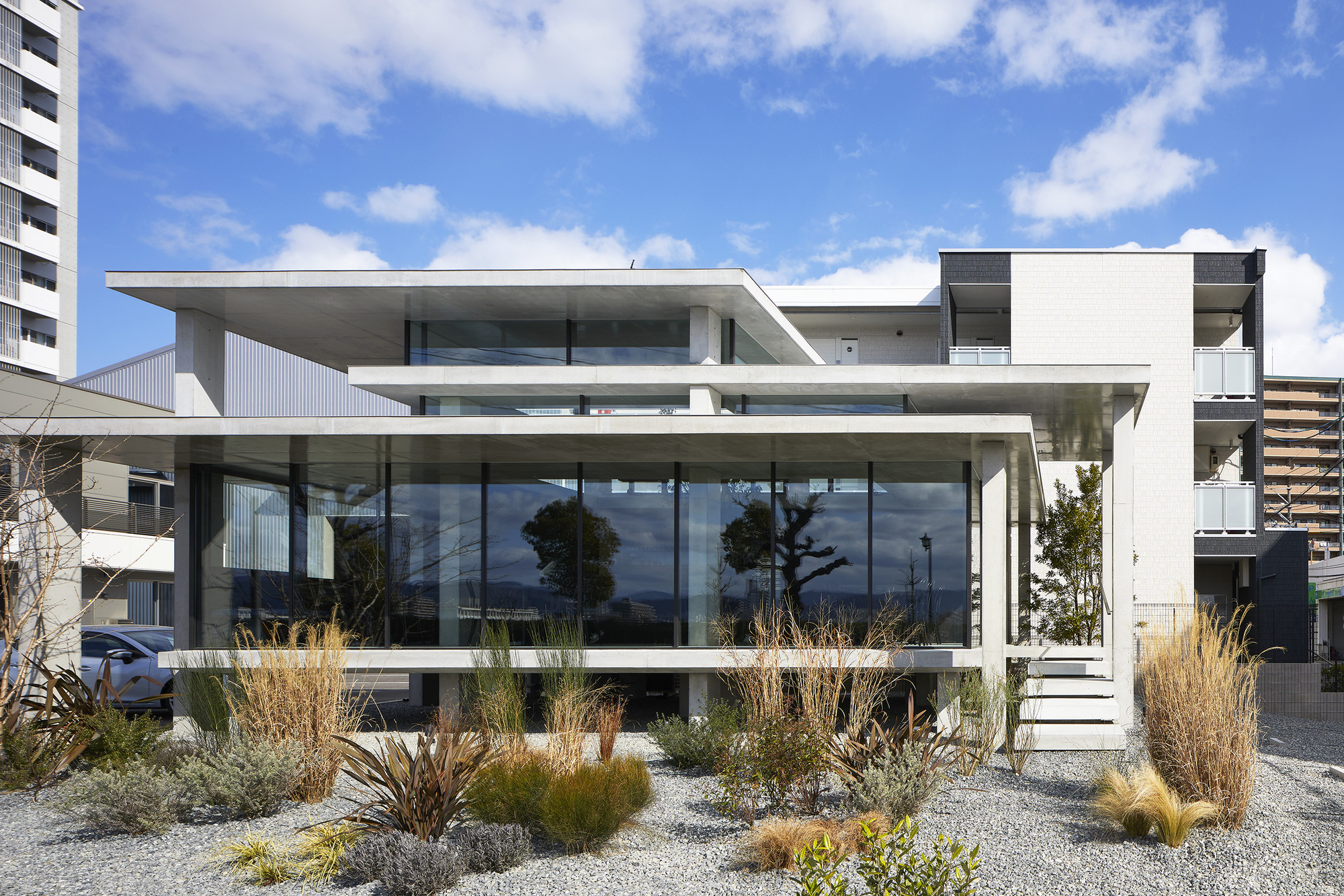 自由定制的生活空间——IGArchitects 的咖啡店设计-18