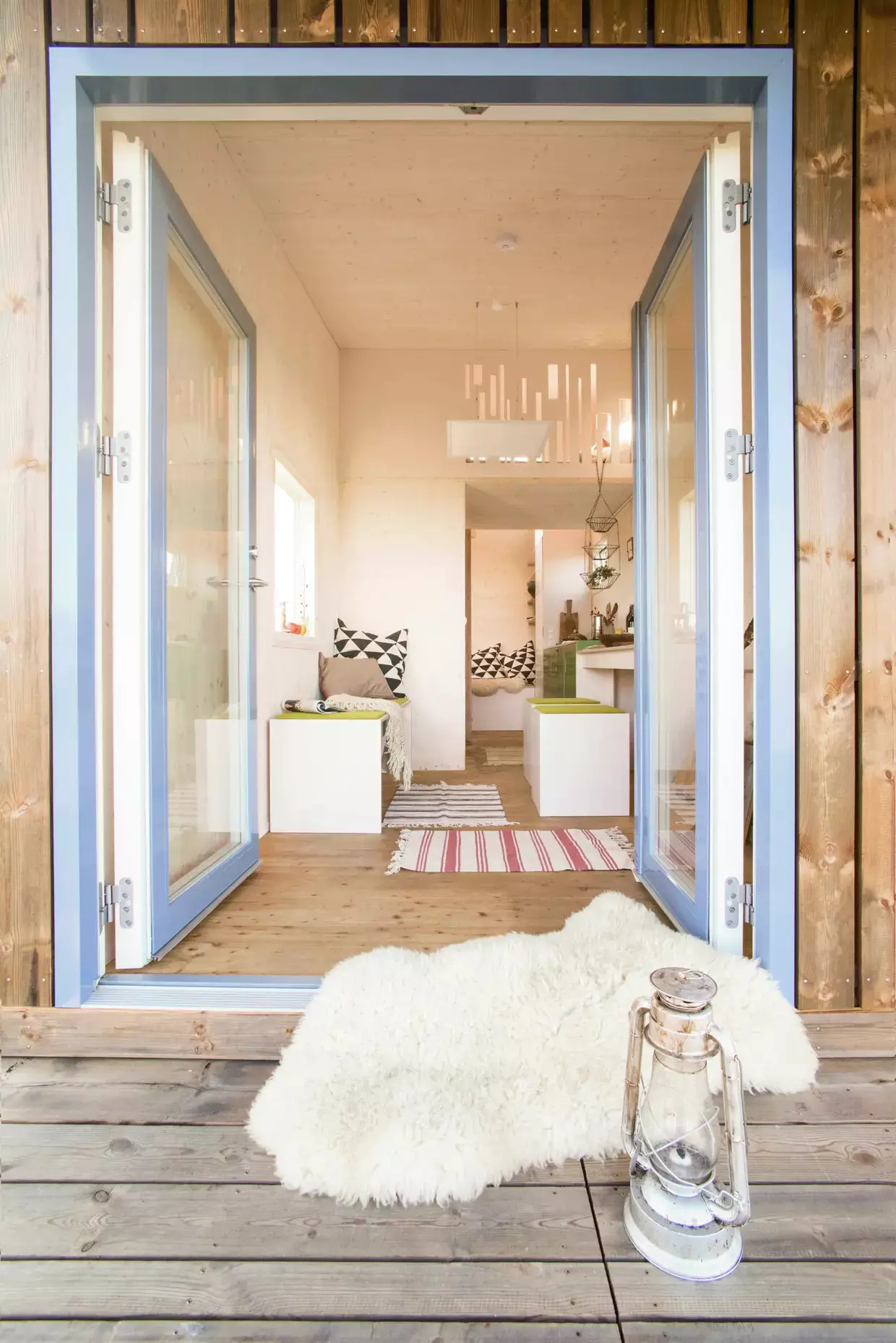 德国 KOOP Mobile Holzbausysteme 的灰色木屋 Hytte | 自然与舒适的完美结合-15