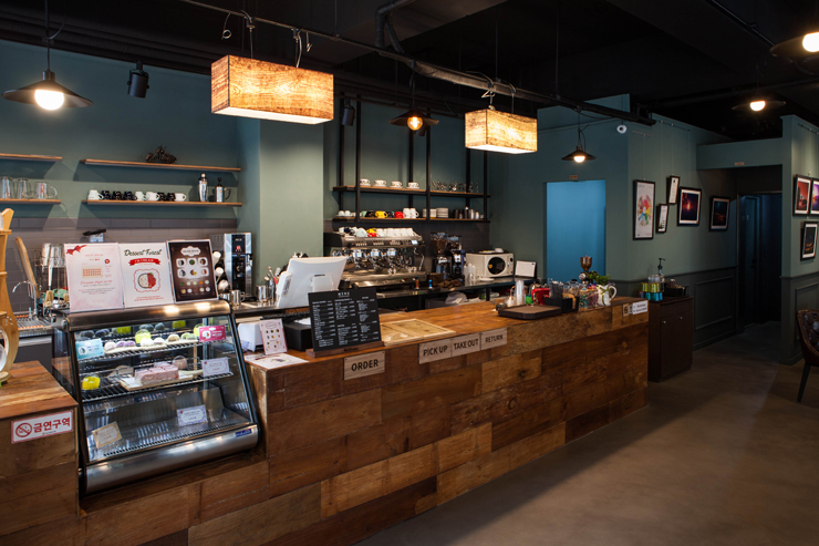 首尔 30 坪现代咖啡厅设计案例-3