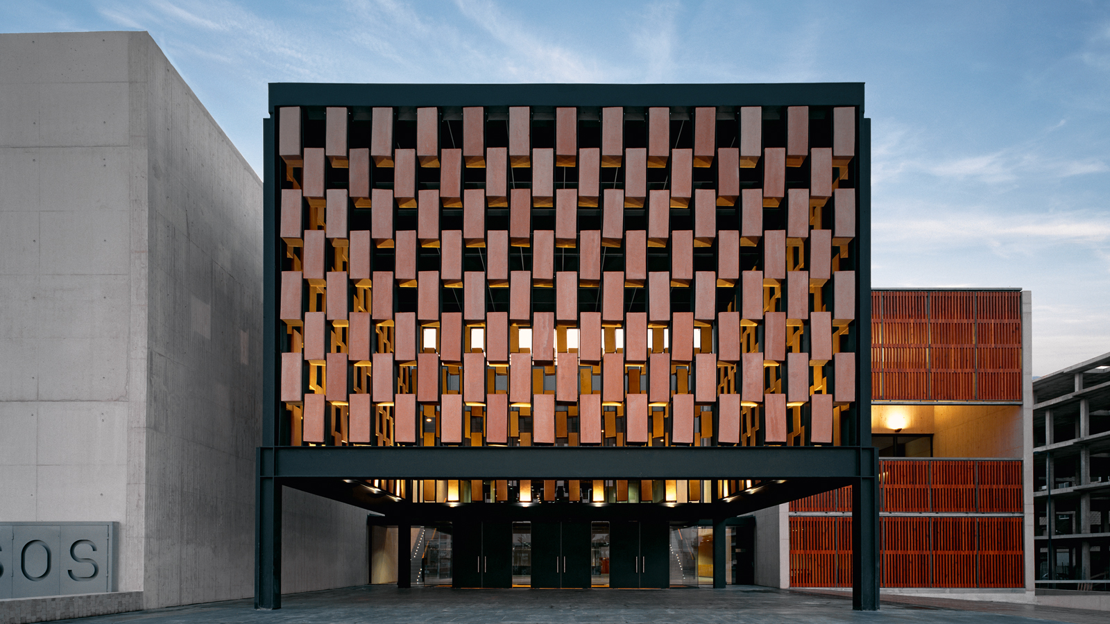 海滨会议中心 | 无缝连接室内外的文化地标-0