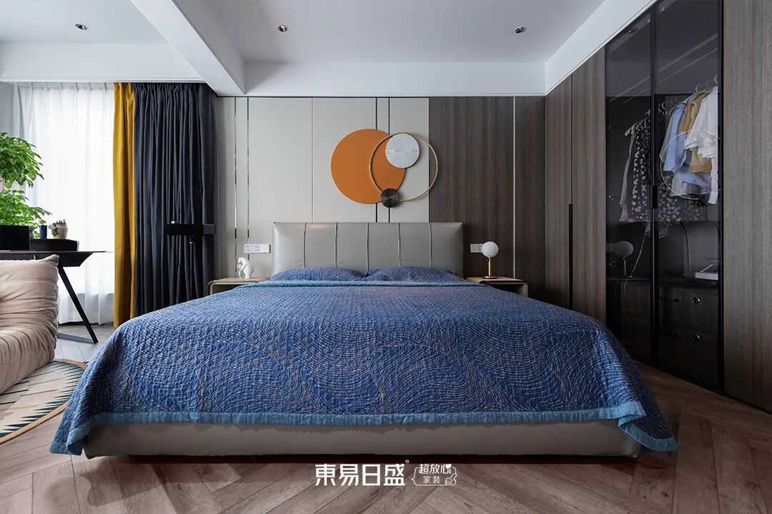 90后夫妻220㎡现代简约的家，三室变四室，被主卧圈粉了！-68