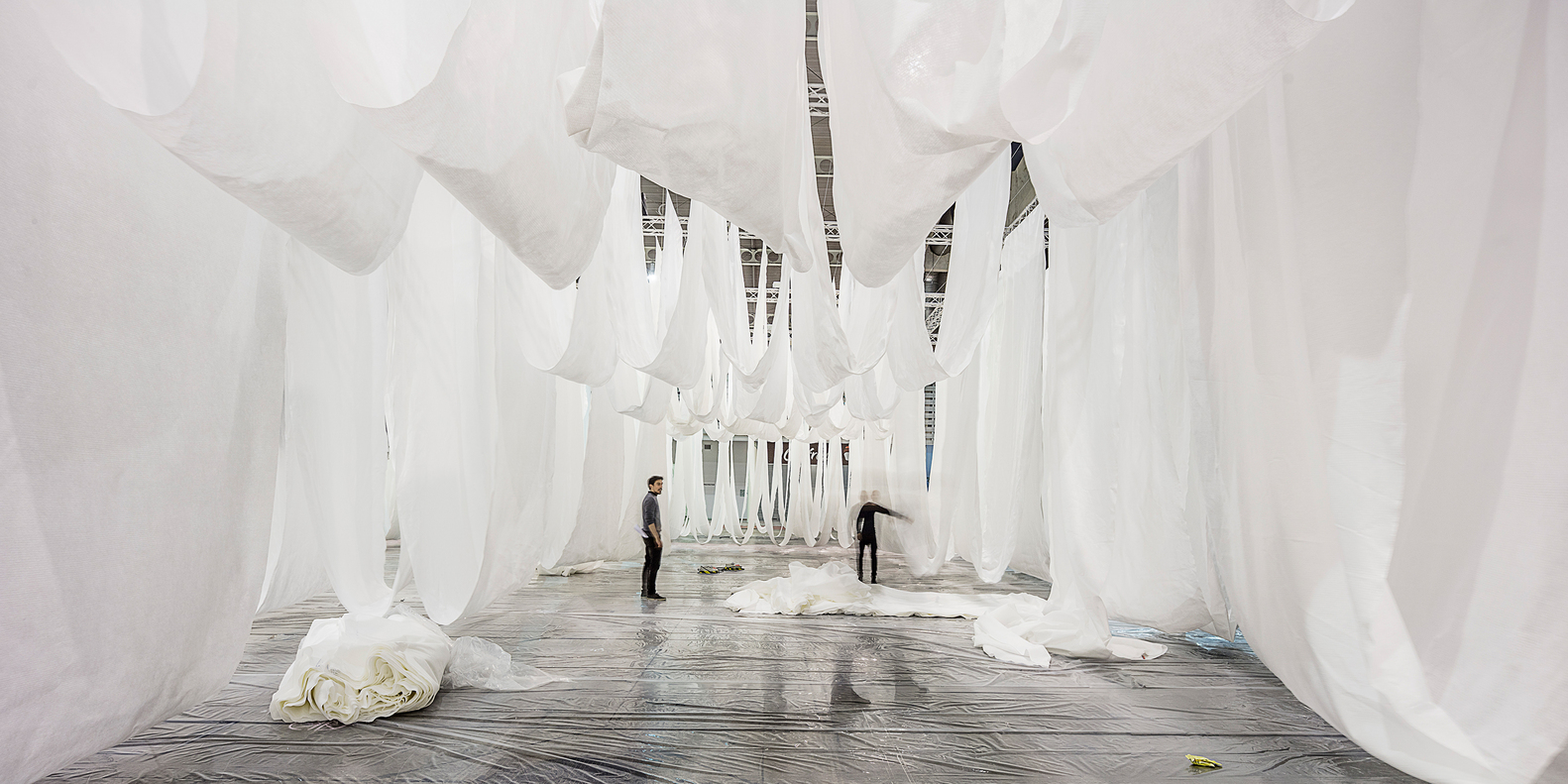 巴塞罗那临时空间建筑 · 环保与历史的完美结合-25