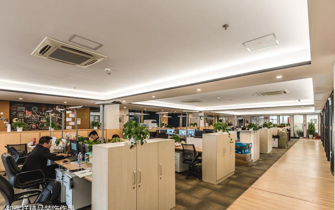 极简主义办公室设计，温馨如家-13