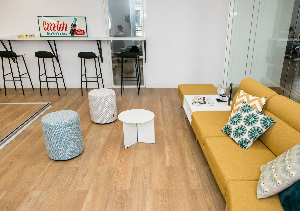 巴黎 Le Pot Commun 办公室，彩色创意空间助力金融初创企业-20