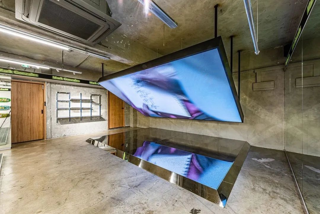 Mark Gonzales “洗车店”主题快闪店丨韩国首尔丨NiiiZ Design LAB-6