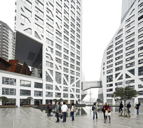 Sliced Porosity Block by Steven Holl Architects-8