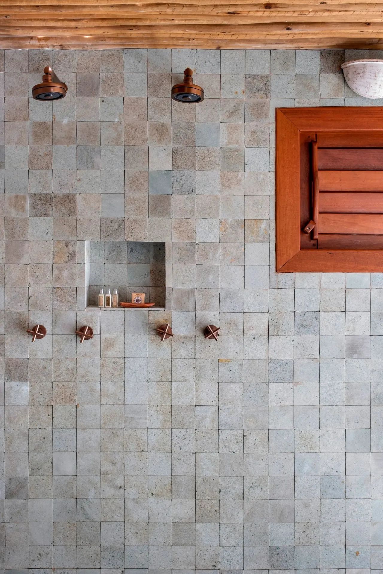 揽海入眠｜巴西 Hayô 旅馆丨Vivian Hunnicutt-24