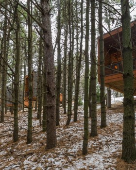 Whitetail Woods Regional Park Camper Cabins / HGA Architects and Engineers