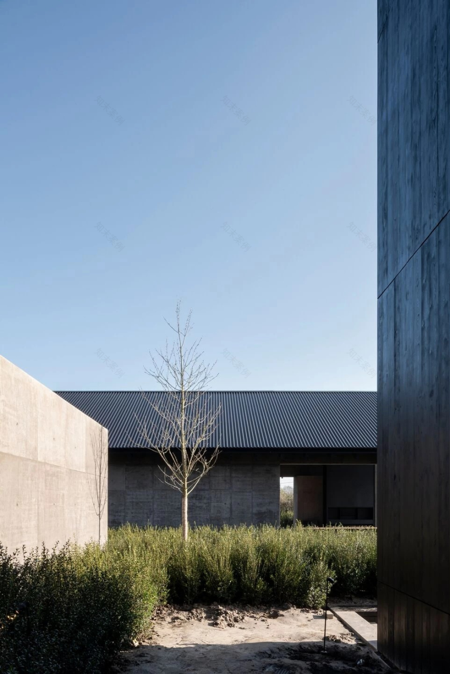 猎鹰翼酒庄(Winery Valke Vleug) design by Vincent Van Duysen-19