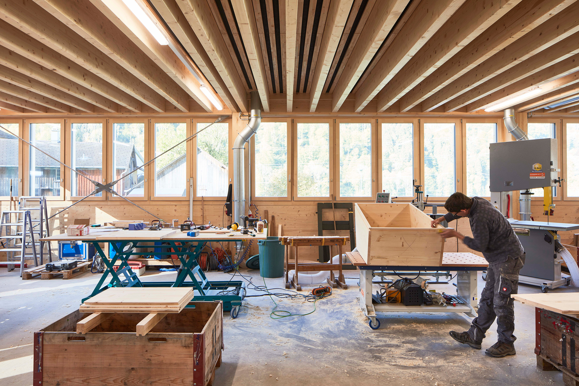 木材生产设施丨瑞士格拉鲁斯丨AMJGS Architektur,Marti AG Matt-17