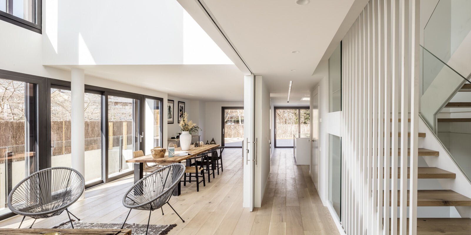 白色光影盛宴——巴塞罗那 Casa Bialps 别墅设计-21