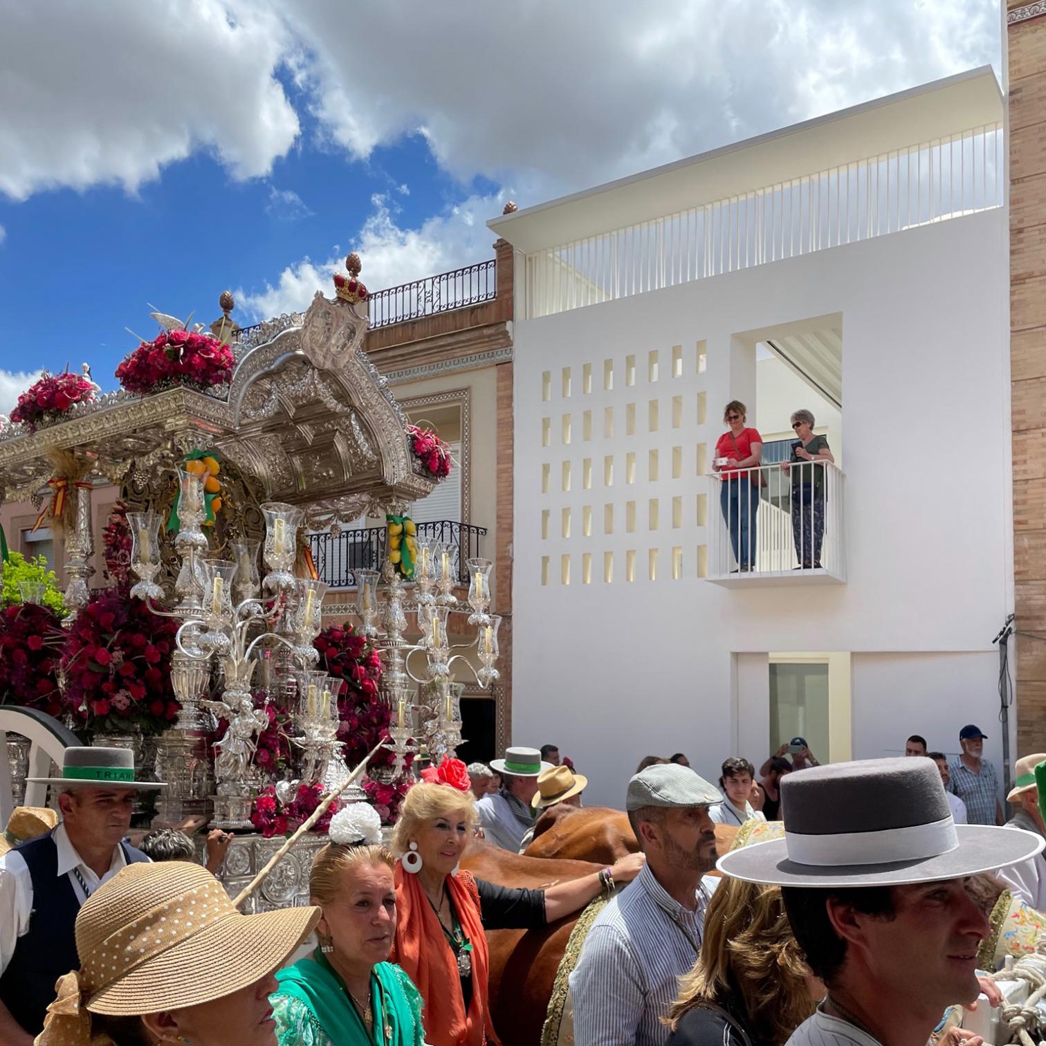 西班牙 Sevilla 的九柱庭院住宅设计-14