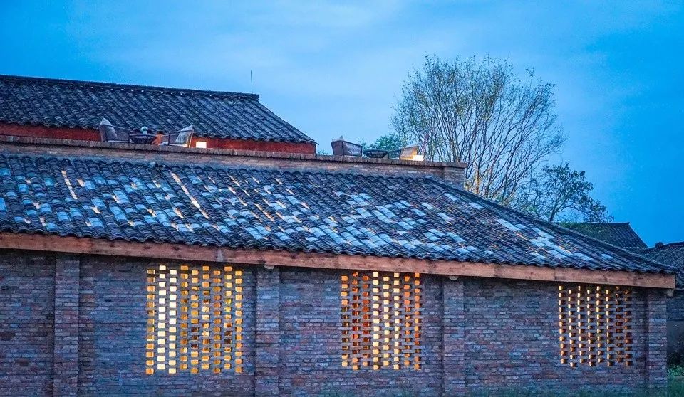 安仁华侨城南岸美村乡村客厅改造设计-32