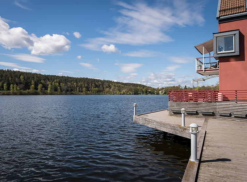 暖色调瑞典工业风公寓，自然光打造温馨家居-27