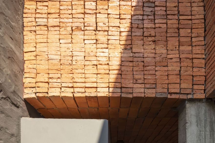 VU4B 之家丨TDA-37