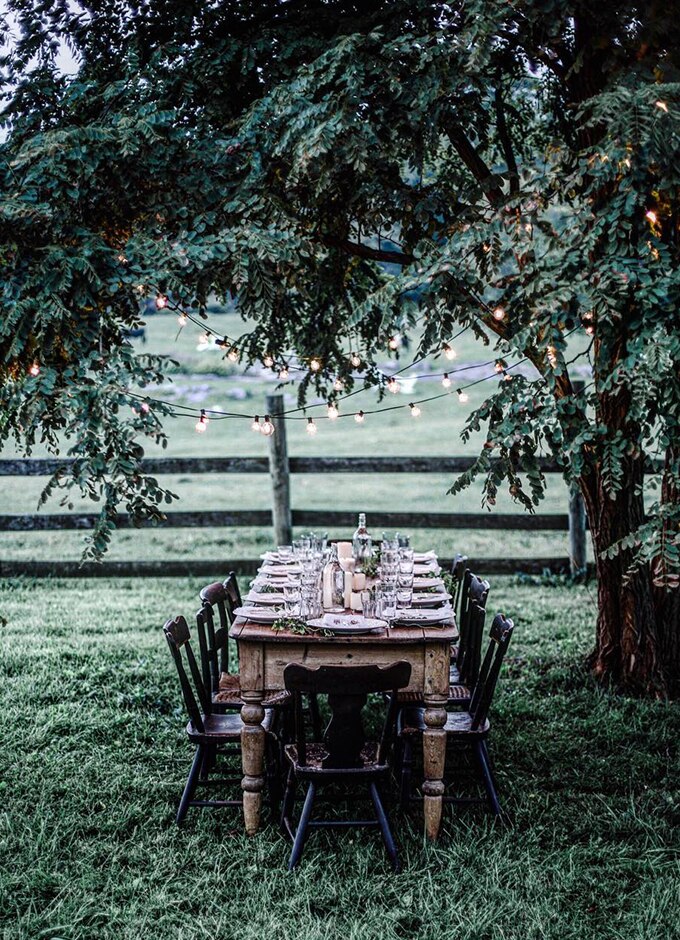 Beautiful table settings for a modern Australian Christmas-1