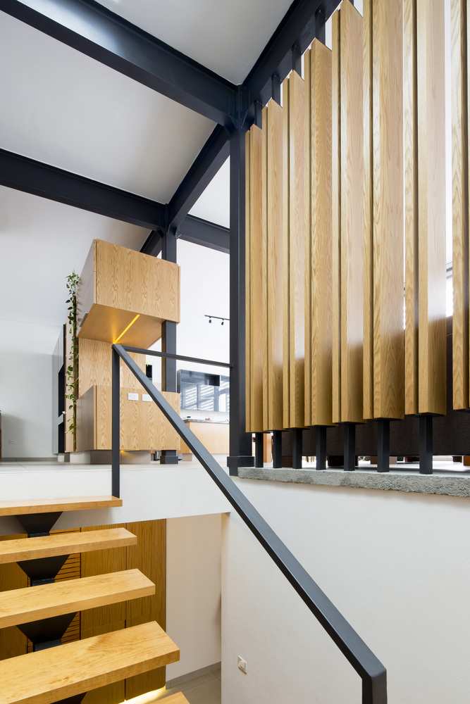 A Very Authentic House with Its Own Expression-14