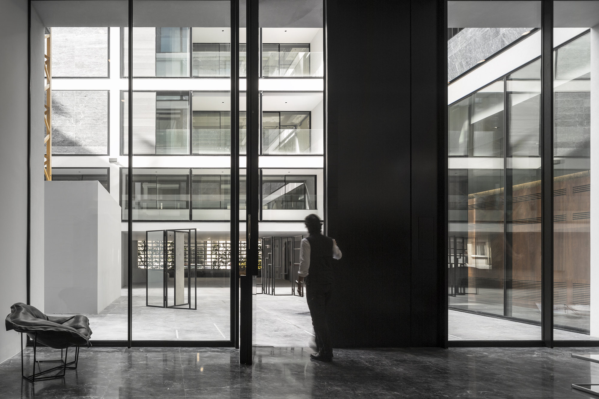 希腊 ATI 办公楼改建公寓楼-25