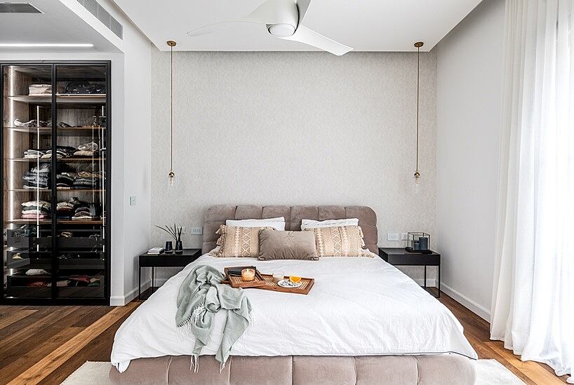 A Taste of Europe Nestled in the Med: An Israeli Home with a European Touch-9