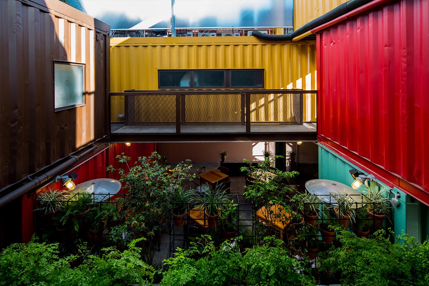 集装箱建筑的创新设计 | Julice Boulangère Pinheiros-5