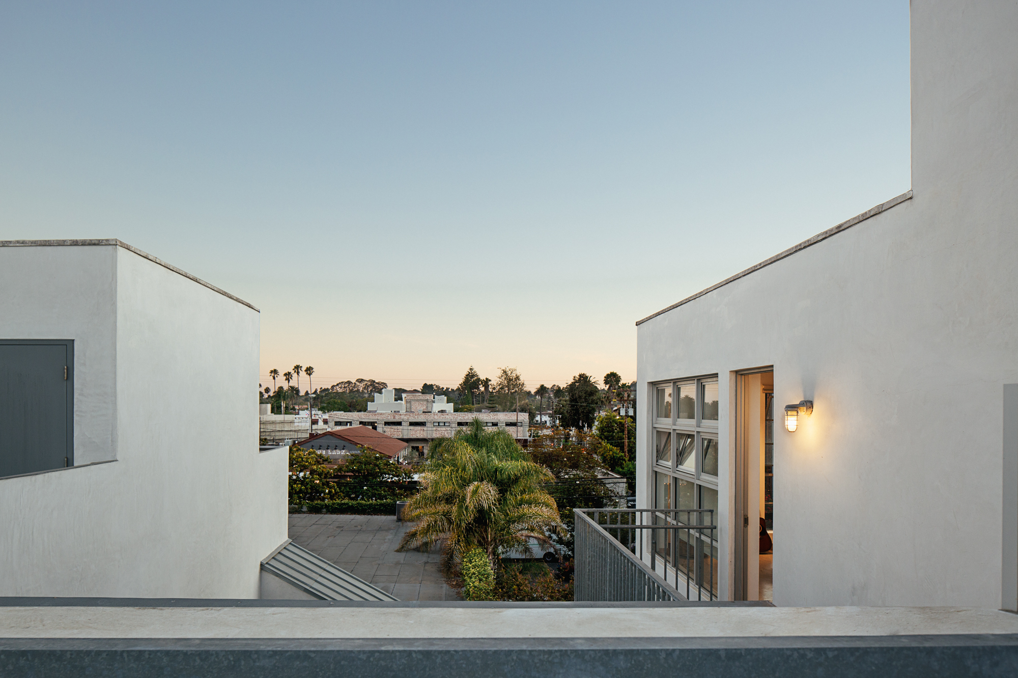 urban mixed use building-7