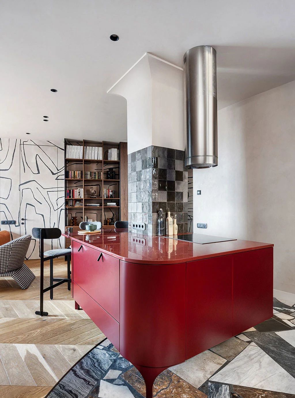 多彩不规则布局公寓，大胆壁纸打造现代时尚空间-7