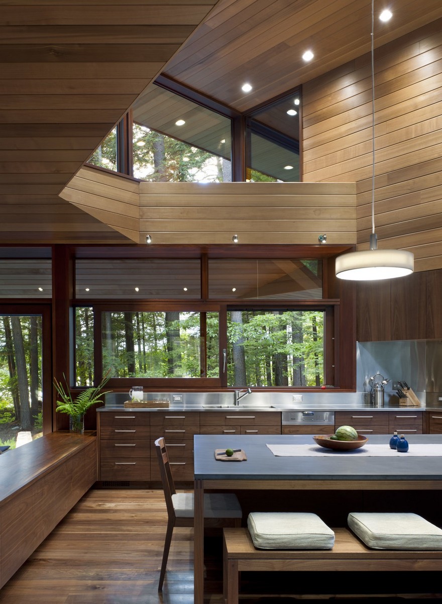 Lakeside Camping in New Hampshire Designed For Three Generations-18